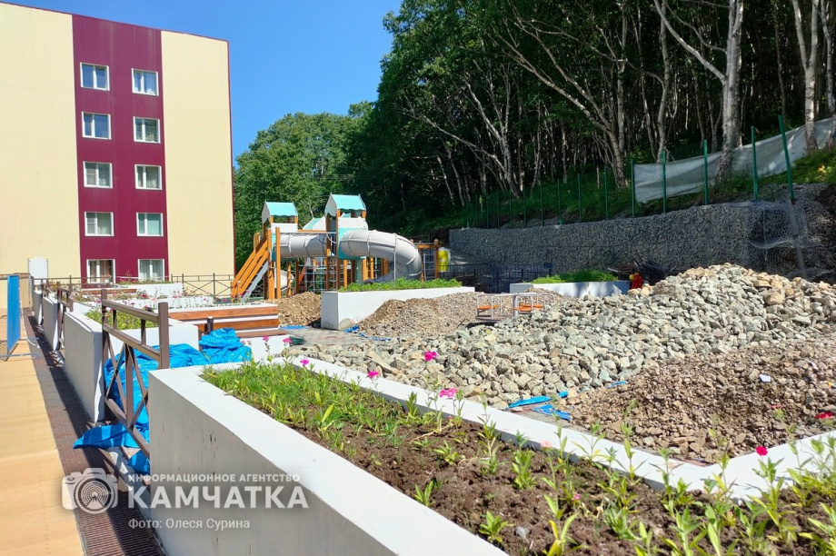 Прокуратура разобралась в причинах обрушения подпорной стенки в Петропавловске. Фото: Олеся Сурина. Фотография 2