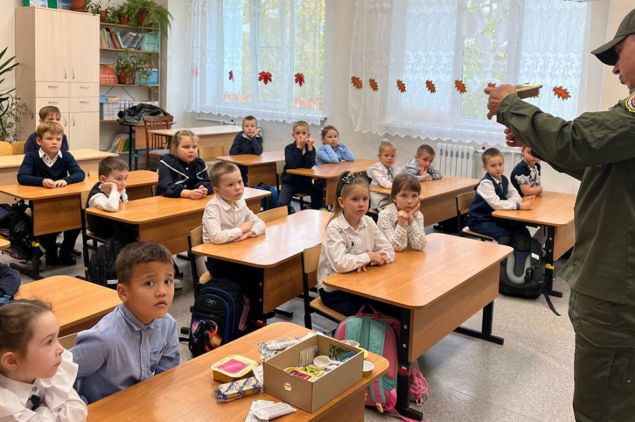 С ранних лет прививать детям чувство патриотизма и гордости за свою родину — камчатский фонд Защитники Отечества. Фото: фонд Защитники Отечества (Камчатка). Фотография 3