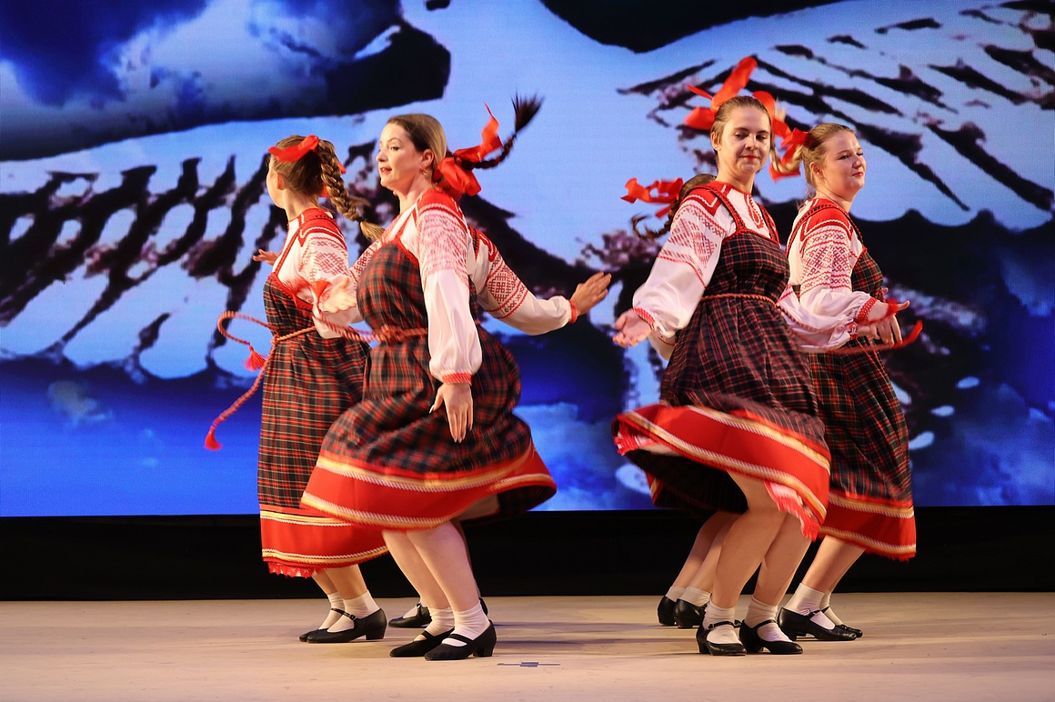 «В семье единой» — XX-й Многонациональный фестиваль состоялся в Петропавловске (фоторепортаж). Фото: Виктор Гуменюк. Фотография 5