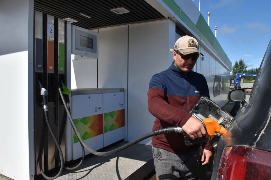 В камчатском поселке Ключи открыли социально-значимую АЗС. kamgov.ru. Фотография 3