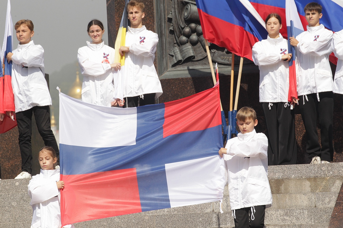 День флага отметили на Камчатке. Фоторепортаж. Фото: Виктор Гуменюк/ ИА "Камчатка". Фотография 36