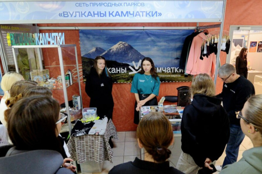 Туристическая выставка на Камчатке собрала более четырёх тысяч гостей. Фото: kamgov.ru. Фотография 3