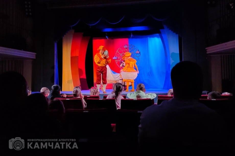 Алексей Казаков: «Театр не способен воспитать человека, но может сделать его мир интереснее и глубже». Фото: Виктор Гуменюк, Олеся Сурина, Илья Амельчук. Фотография 12