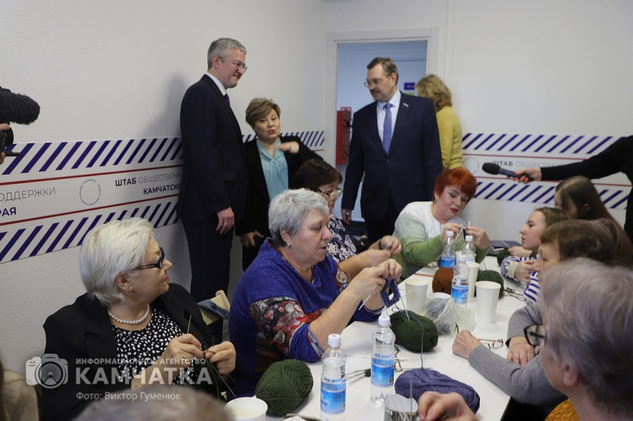 Штаб общественной поддержки открыт в краевой столице Камчатки. Фото:Виктор Гуменюк. Фотография 92