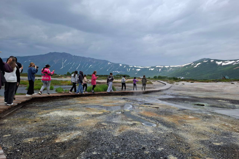Группа детей погибших бойцов СВО побывала в Долине Гейзеров. Фото: тг. фонд «Защитники Отечества» (Камчатка). Фотография 6