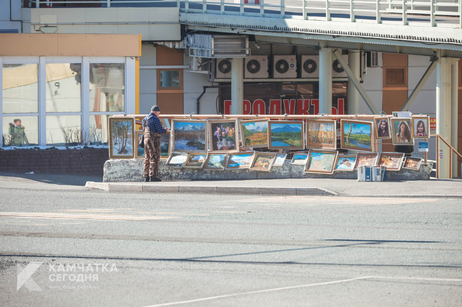 Путь художника: от школьных стенгазет до камчатских пейзажей. Фото: «Камчатка Сегодня» \ Игорь Сафончик. Фотография 9