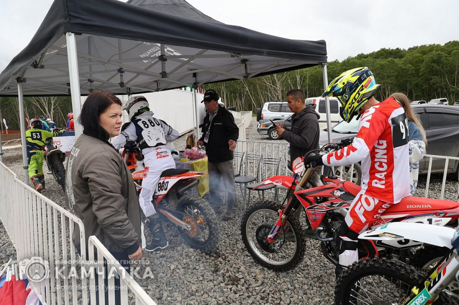 Сборная России победила на Кубке Содружества по мотокроссу на Камчатке. . Фотография 100