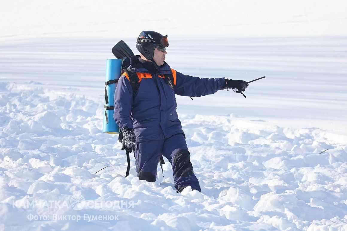 Тренировка по поиску людей в лавинах на Камчатке. Фоторепортаж. Фото: Виктор Гуменюк/ИА "Камчатка". Фотография 30