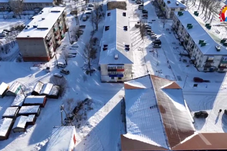 В Сосновке восстановили кровлю дома после пожара в октябре. Фото: Администрация ЕМР. Фотография 1