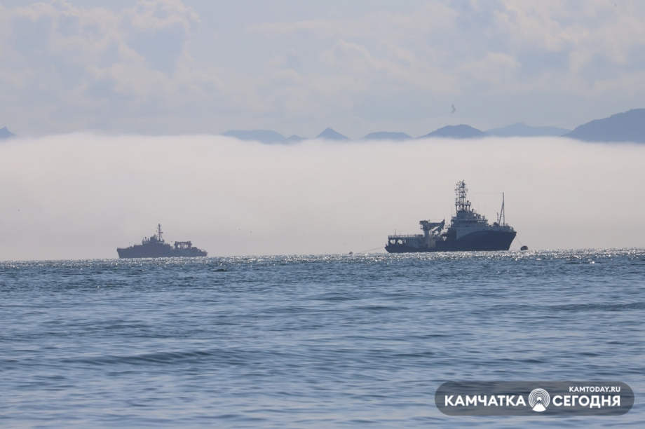 Авачинская бухта в преддверии Дня ВМФ. Фото: Виктор Гуменюк / информационное агентство "Камчатка". Фотография 5