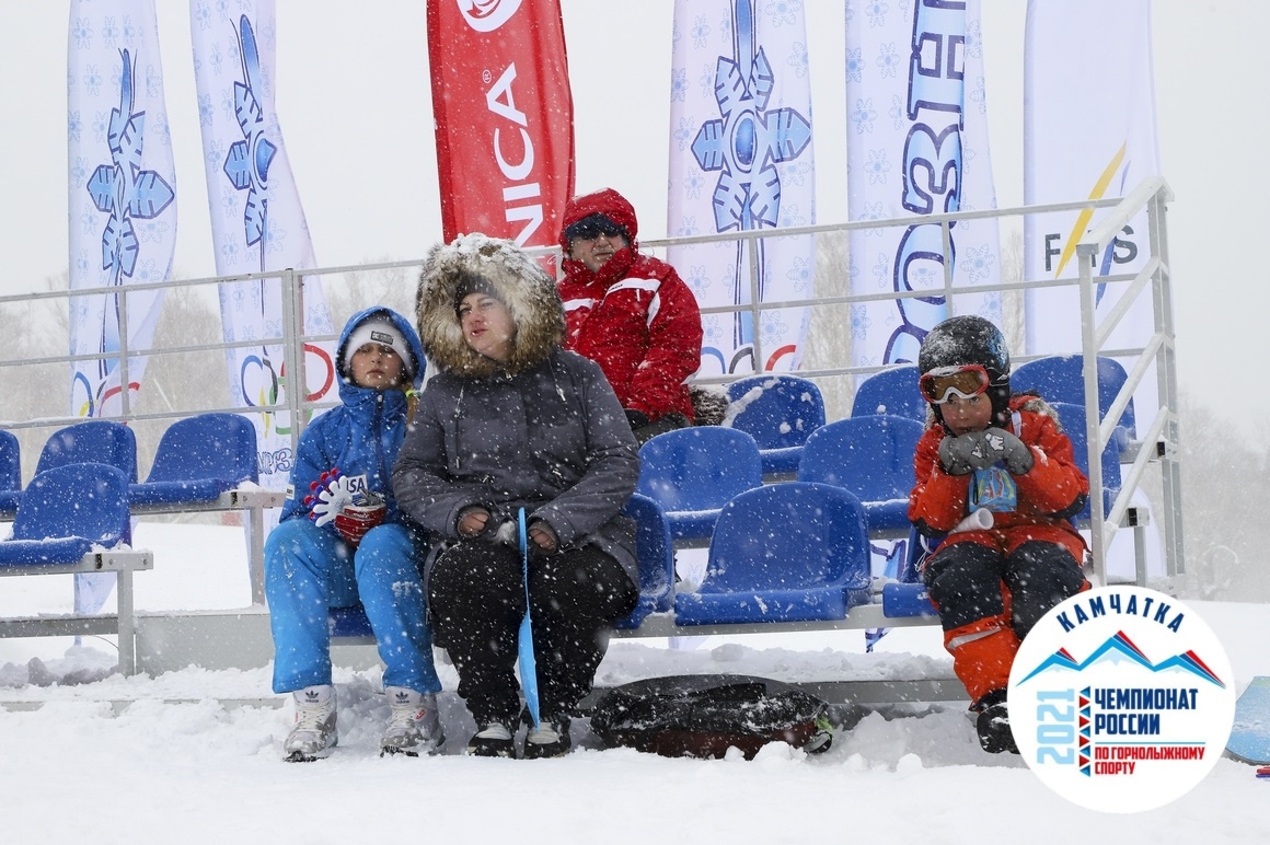 Финальный день соревнований горнолыжников на «Морозной». Фото: Виктор Гуменюк. Фотография 40
