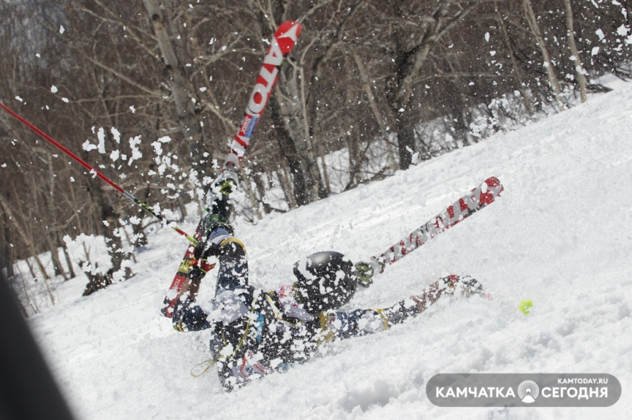 Ски-альпинисты завешают сезон. Фото: Виктор Гуменюк / информационное агентство "Камчатка". Фотография 50