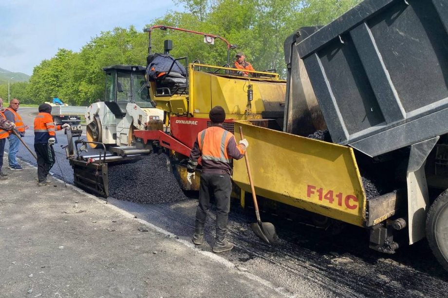 Асфальтирование дороги к ТЭЦ-2 начали в Петропавловске-Камчатском. Фото: kamgov.ru. Фотография 9