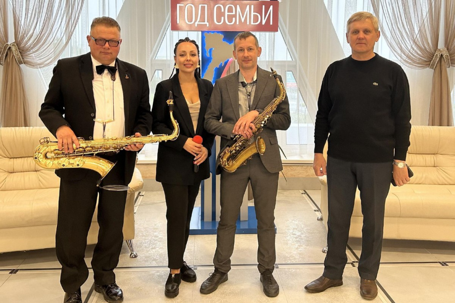 20 пар сыграли свадьбы в красивую дату 24.08.2024 на Камчатке. Фото: t.me/zagskam. Фотография 9