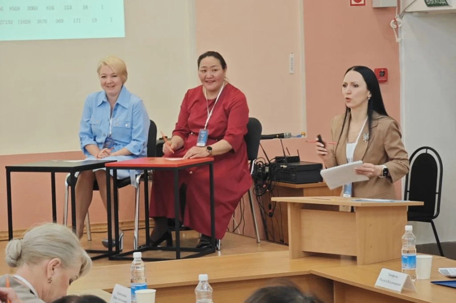 На Камчатке стартовали конкурсы «Учитель года» и «Педагогический дебют». Фото: kamgov.ru. Фотография 6