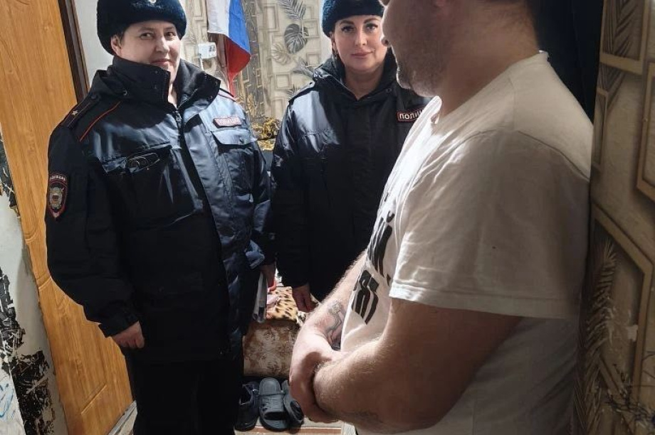 Полицейские на Камчатке забрали детей у пьяной матери и жестокого отчима. Фото: УМВД России по Камчатскому краю. Фотография 2