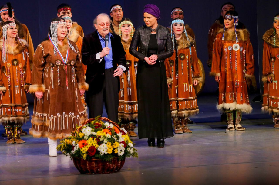 Мастер танца, хранитель культуры и сердца Камчатки Марк Нюмен празднует юбилей. При создании портрета М. А. Нюмена использована фотография Виктора Гуменюка. Фотография 2