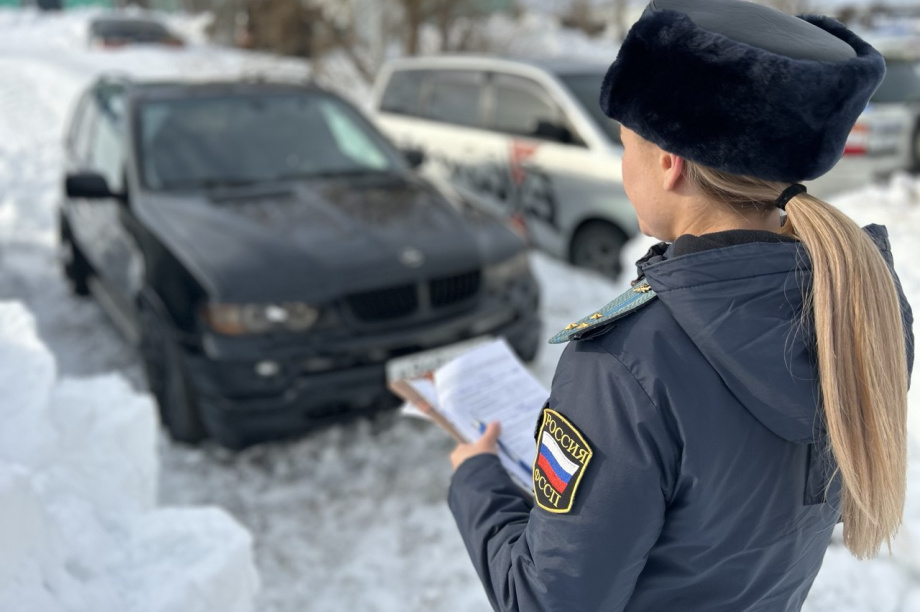 Злостный должник из столицы Камчатки спас свой BMW Х5: рассчитался со всеми. Фото: УФССП по Камчатскому краю и Чукотскому округу