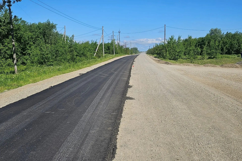 В камчатском селе Кавалерское обновили дороги к школе и пожарному посту. Фото: kamgov.ru. Фотография 3