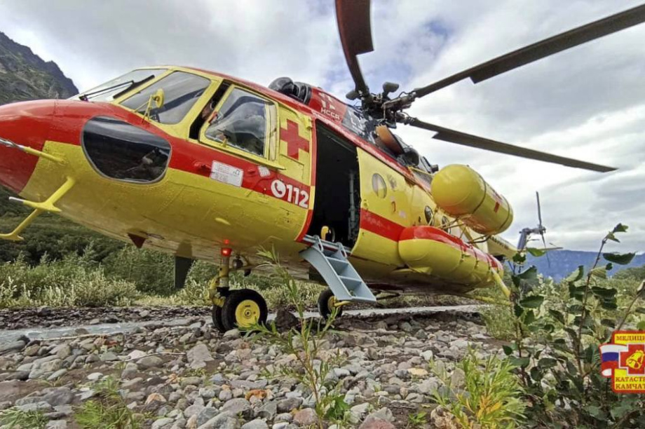 Туриста с травмой руки эвакуировали вертолётом с Войновских источников на Камчатке. Фото: министерство здравоохранения Камчатского края. Фотография 1