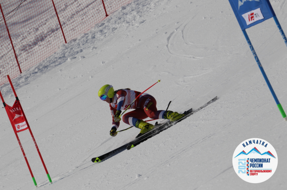На Камчатке участники горнолыжных соревнований продолжат борьбу за победу. Фото: Виктор Гуменюк. Фотография 3