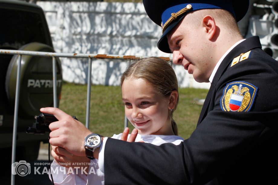 День пограничника празднуют на Камчатке (фоторепортаж). Фото: ИА «Камчатка» / Игорь Сафончик. Фотография 42