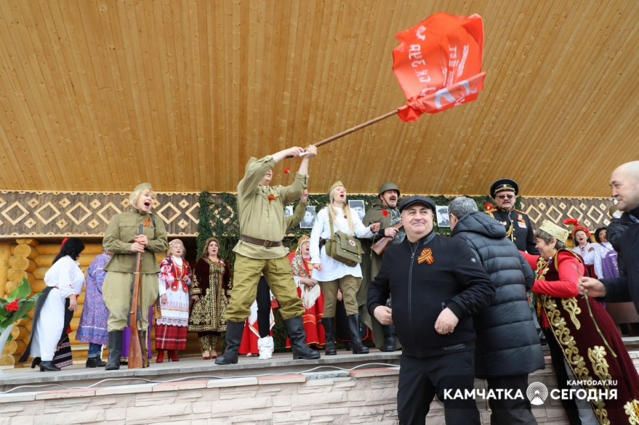 В честь Дня Победы. Фото: Виктор Гуменюк. Фотография 20