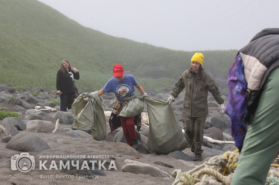 Заповедный берег юга Камчатки очистили от мусора. фото: Виктор Гуменюк. Фотография 41