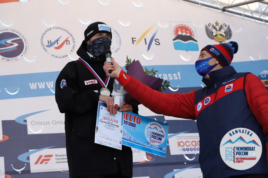 Слалом на Морозке: чемпионат России по горнолыжному спорту. Фото: Виктор Гуменюк / информационное агентство "Камчатка". Фотография 99