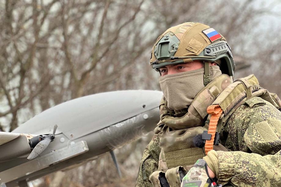 Грозная «Молния» расчищает путь штурмовикам. Фото: Егор Пауков/Боевая Вахта