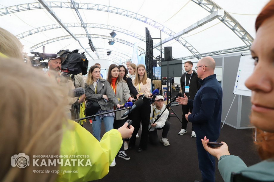Всероссийский молодежный форум «Экосистема. Заповедный край» стартовал на Камчатке. Фоторепортаж. фото: Виктор Гуменюк. Фотография 36