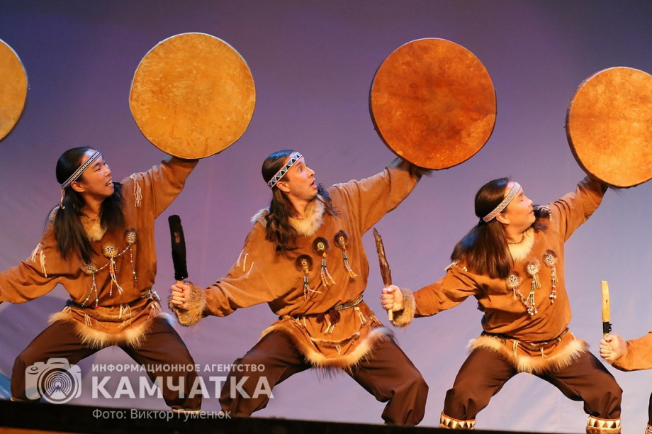 Корякскому национальному ансамблю «Мэнго» сегодня 59 лет. фото: Виктор Гуменюк. Фотография 11