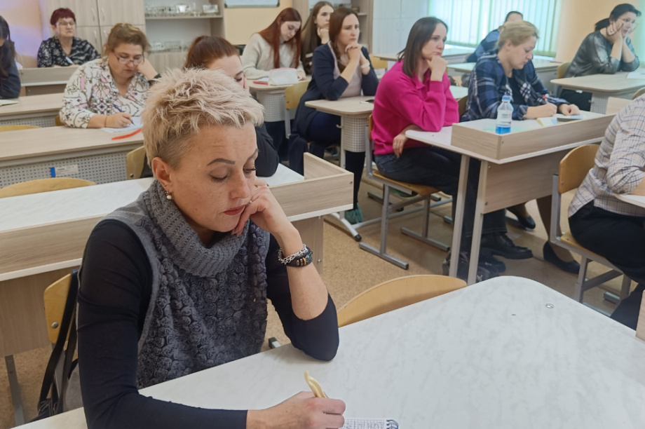 Проект «Химбио +» запустили в средней школе № 33 Петропавловска-Камчатского. Фото: администрация ПКГО. Фотография 10