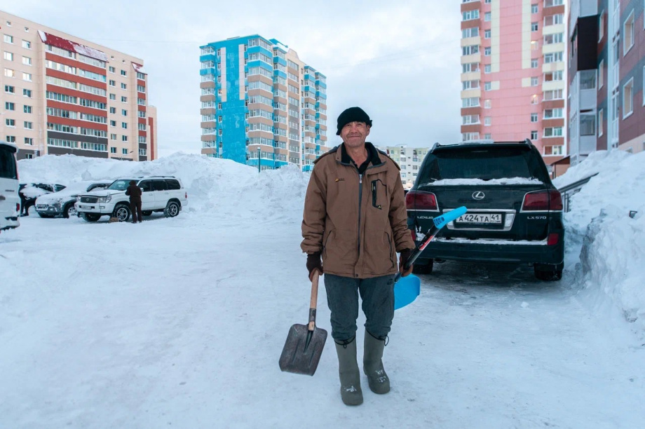 Петропавловск-Камчатский оживает после снегопада (фоторепортаж). Фото: Саша Русский, ИА "Камчатка". Фотография 9