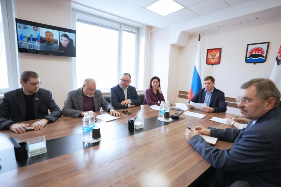 В Камчатском крае создадут рейтинг управляющих компаний. Фото: Заксобрание Камчатского края. Фотография 1