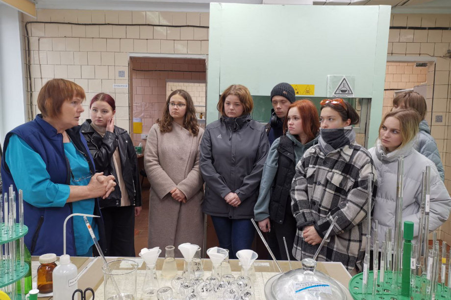 Камчатским студентам рассказали о работе очистных сооружений. Фото: kamgov.ru