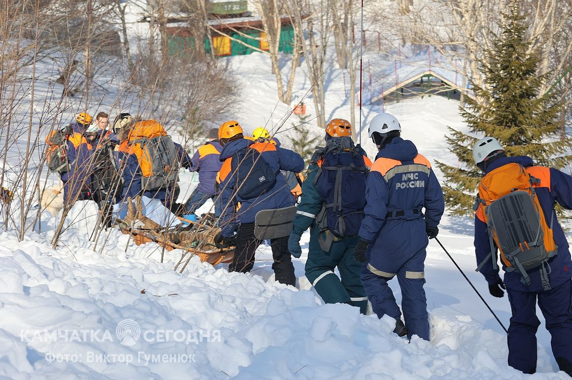 Тренировка по поиску людей в лавинах на Камчатке. Фоторепортаж. Фото: Виктор Гуменюк/ИА "Камчатка". Фотография 27