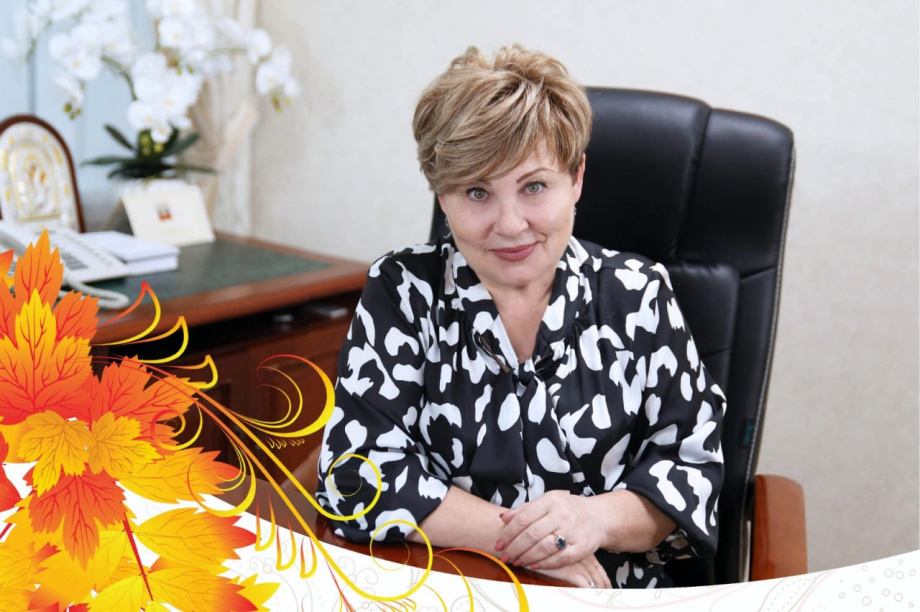 Ирина Унтилова запустила юбилейный конкурс для учителей Камчатки: «Год учителя закончился, век учителя настал!». Фото: ТГ-канал Ирины Унтиловой