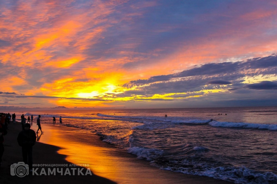 Камчатка признана одним из лучших мест для сёрфинга в России. Фото: Виктор Гуменюк, Артём Безотечество. Фотография 7