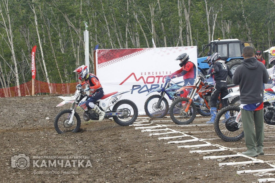 Сборная России победила на Кубке Содружества по мотокроссу на Камчатке. . Фотография 20