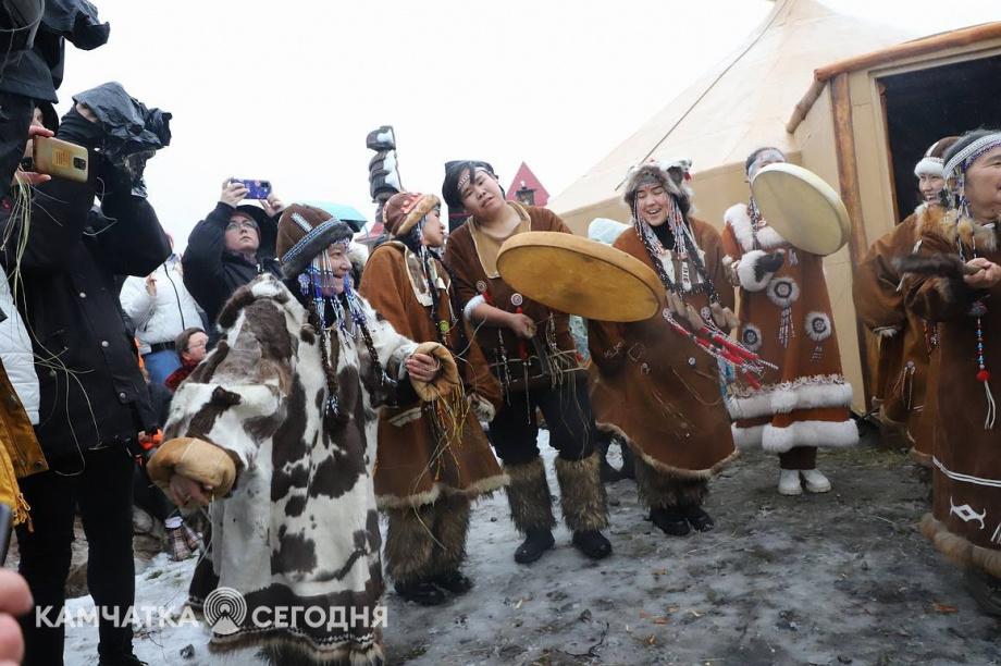 Корякский обрядовый праздник Хололо отметили в Петропавловске-Камчатском. Фоторепортаж. Фото: Виктор Гуменюк\ИА "Камчатка". Фотография 11