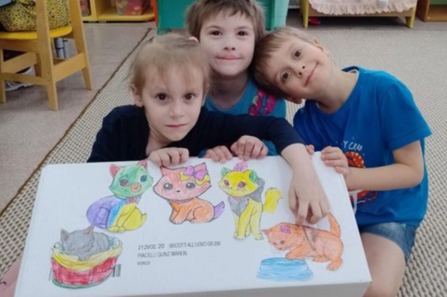 Акцию «Новогодний завтрак для котёнка» устроили в детском саду Петропавловска-Камчатского. Фото: Управление образования ПКГО. Фотография 1