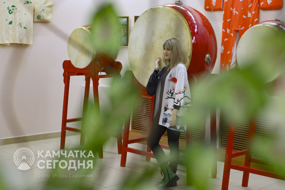 В Камчатском художественном музее открылась выставка о Японии. Фото: «Камчатка Сегодня»/Игорь Сафончик. Фотография 39