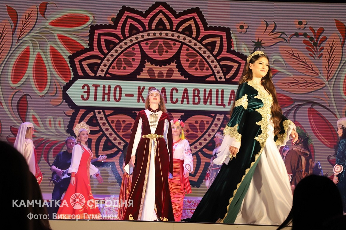 Финал конкурса «Этнокрасавица-2022» на Камчатке. Фоторепортаж. Фото: Виктор Гуменюк. Фотография 21