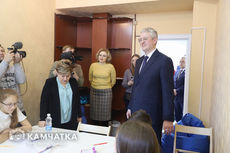 Штаб общественной поддержки открыт в краевой столице Камчатки. Фото:Виктор Гуменюк. Фотография 85