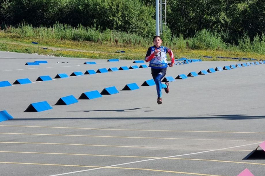 Соревнования памяти Игоря Малиновского по летнему биатлону прошли на Камчатке. Фото: минспорта Камчатского края. Фотография 6