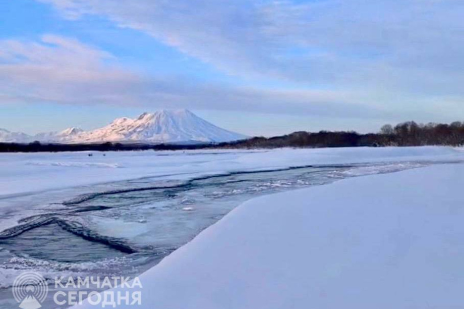 Спасатели завершили эвакуацию группы снегоходчиков на Камчатке. Фото: ИА "Камчатка"