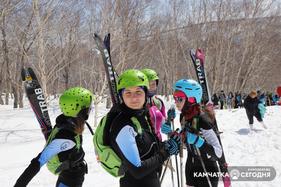 Ски-альпинисты завешают сезон. Фото: Виктор Гуменюк / информационное агентство "Камчатка". Фотография 12