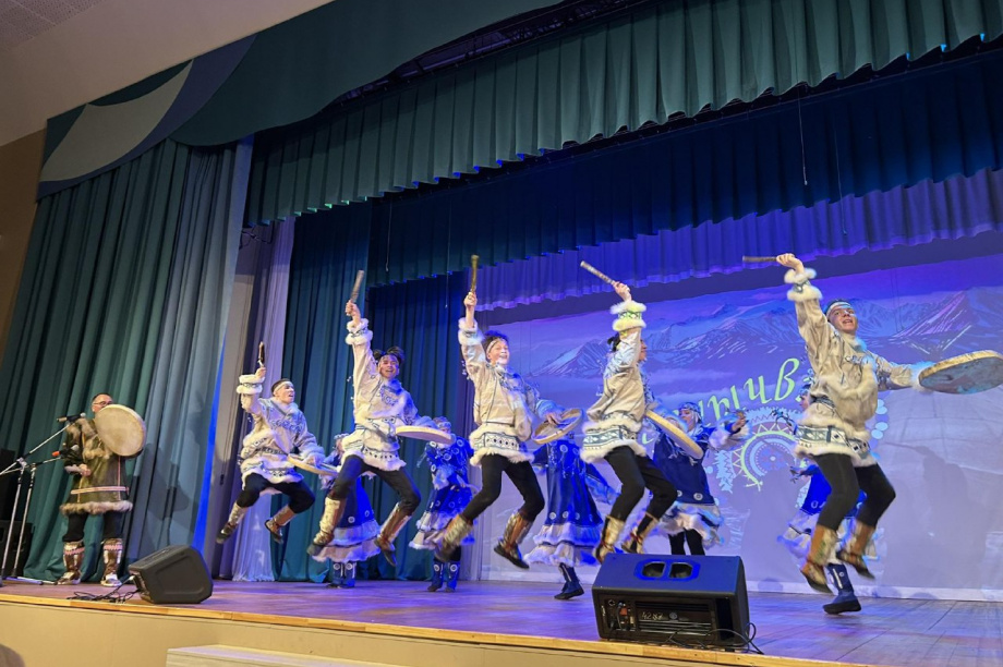 Солодов отправляет артистов на Север. Фото: Павел Крюков. Фотография 4