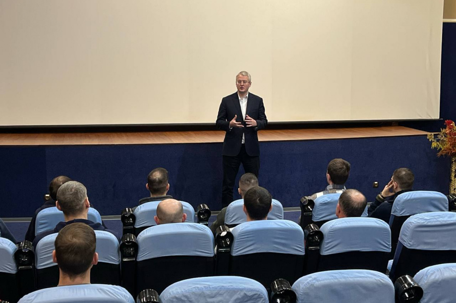 Губернатор Владимир Солодов навестил бойцов СВО, проходящих лечение на Камчатке. Фото: kamgov.ru. Фотография 5